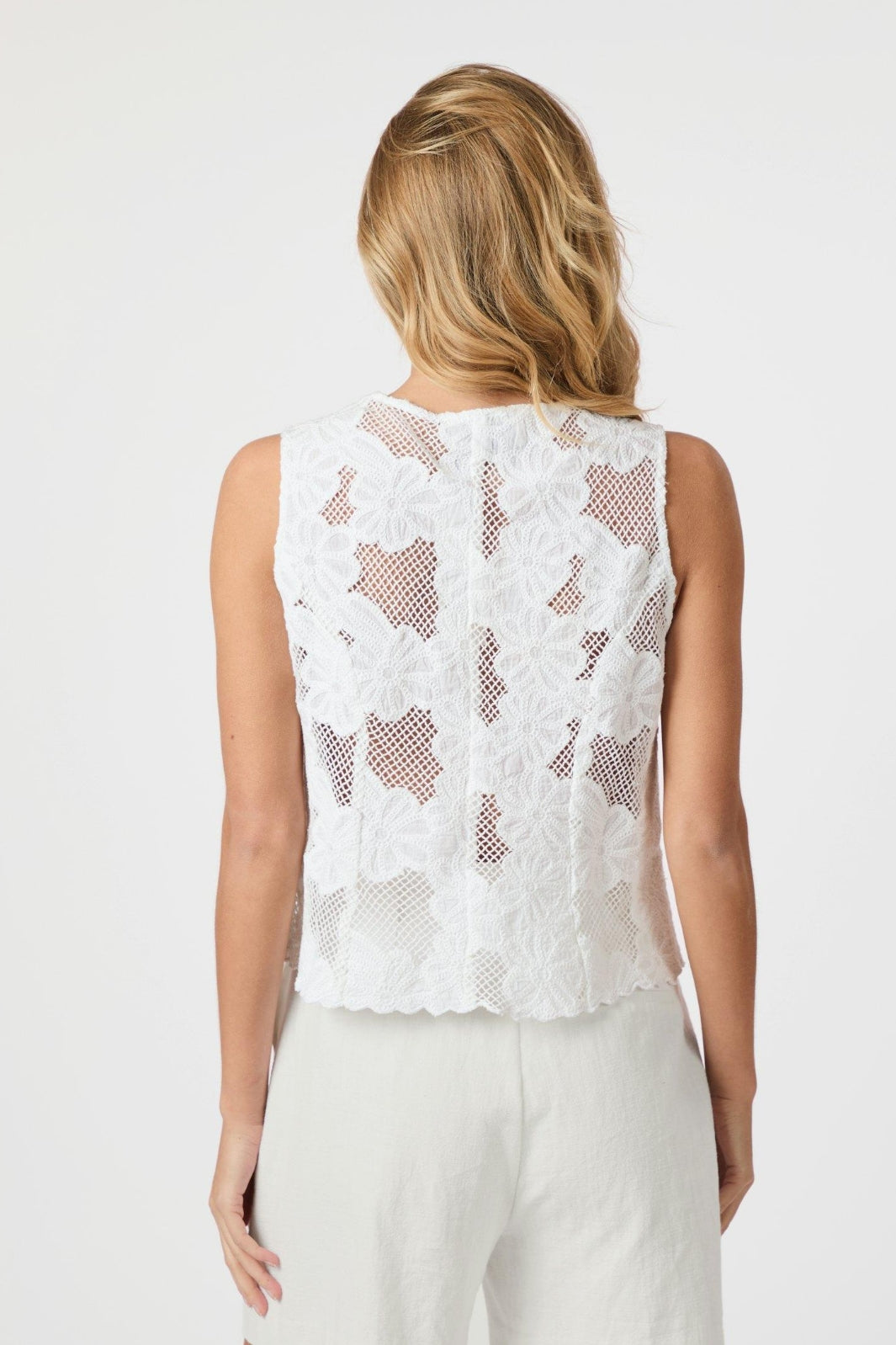 Neo Noir - Alboa Embroidery Top 165126 - 121 - Off White