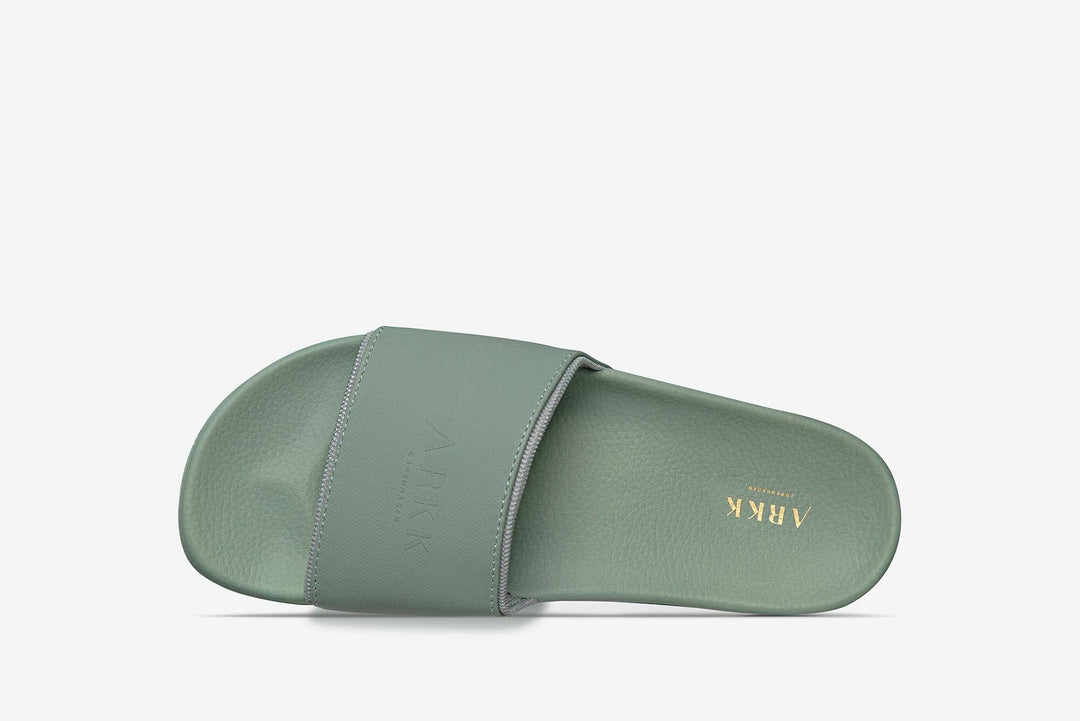 ARKK Copenhagen - ARKK Classic Slides Dark Mint - Women - Dark Mint Sandaler 