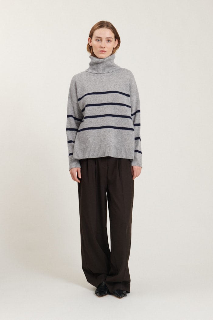 Basic Apparel - Lise Striped T-neck - 718 Light Grey Mel. / Sky Captain