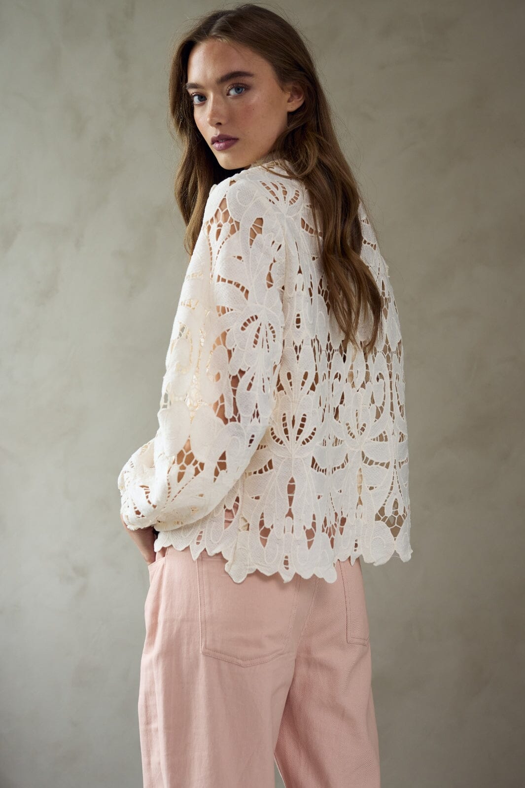 Forudbestilling - Noella - Kimika Blouse - 1280 Ivory