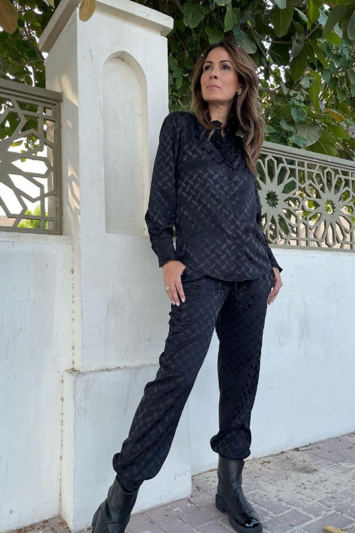 Karmamia - Cora Pants - Black Keffiyeh Jacquard Bukser 