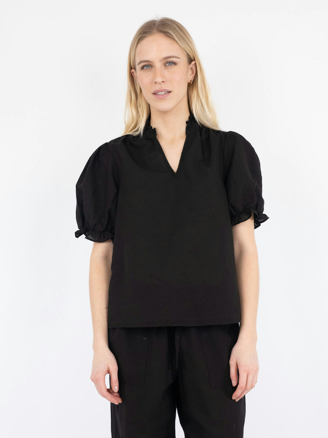 Neo Noir - Odesa Linen Blouse - Black