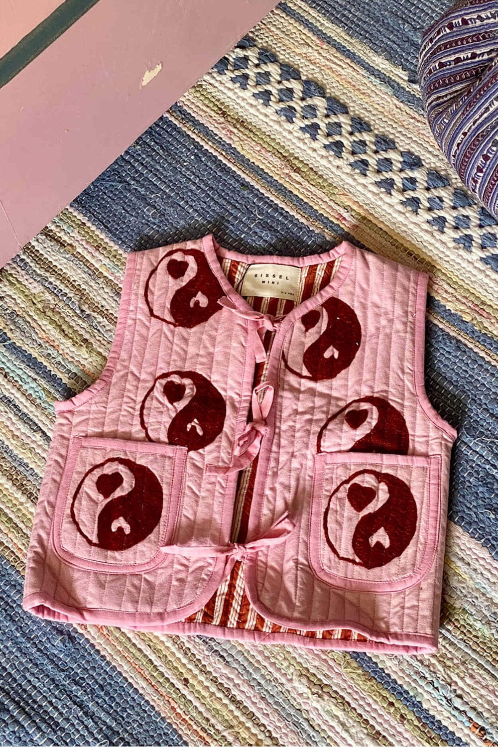 Sissel Edelbo - Honey MINI Vest SE 1524 - Yin & Yang Pink